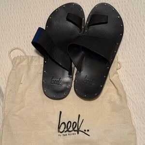 Beek Finch Leather Toe Ring Sandal